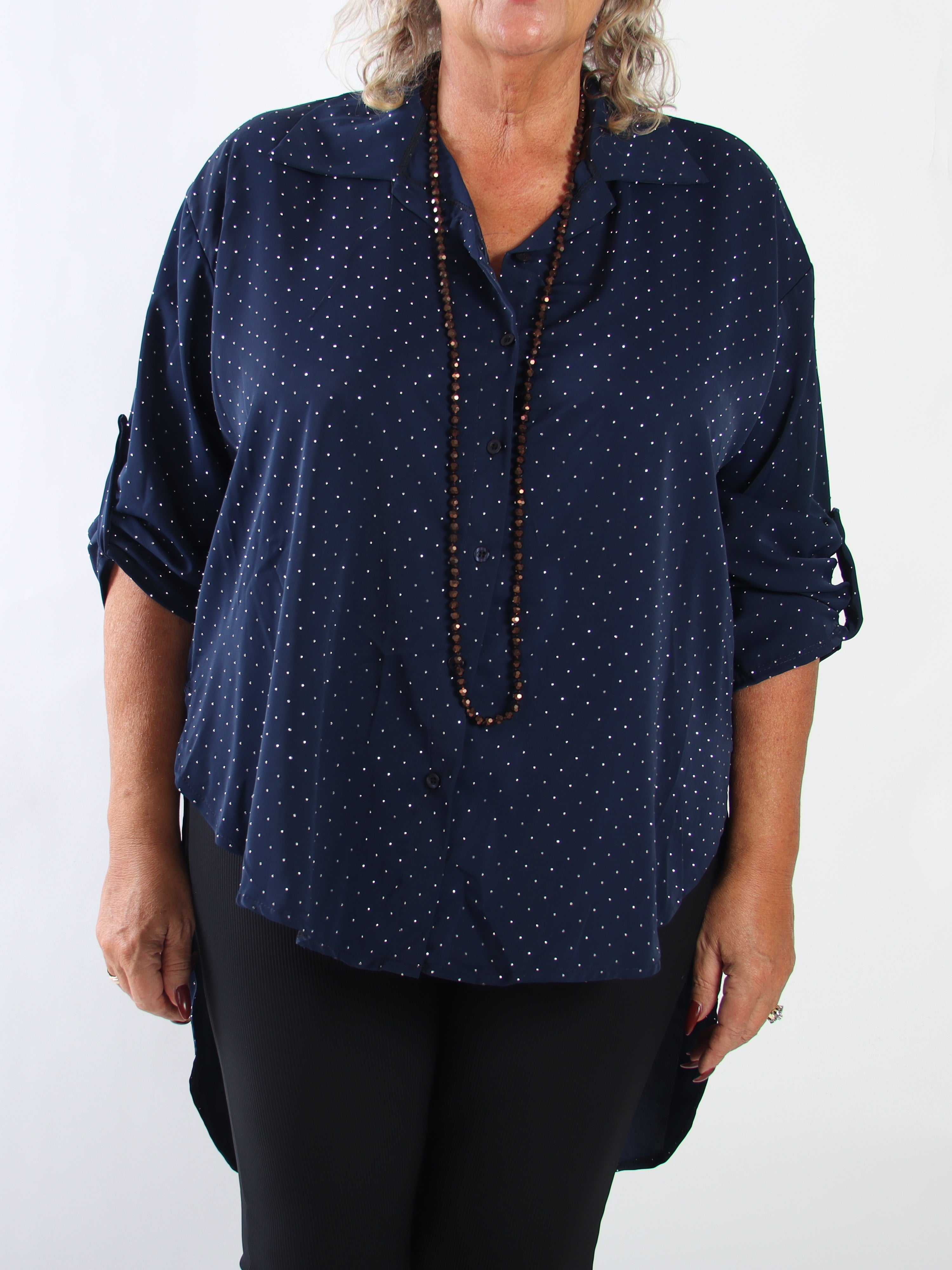 Celeste - Elegant skjorta i plus size i viskos med strass som ger en exklusiv touch